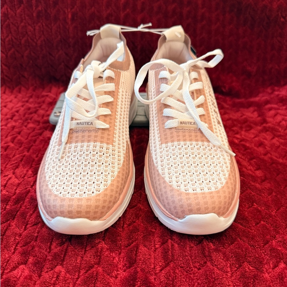 Nautica Women’s Blush and White Viburn Knit Sneakers – NWT Size 8.5 - Picture 2 of 8